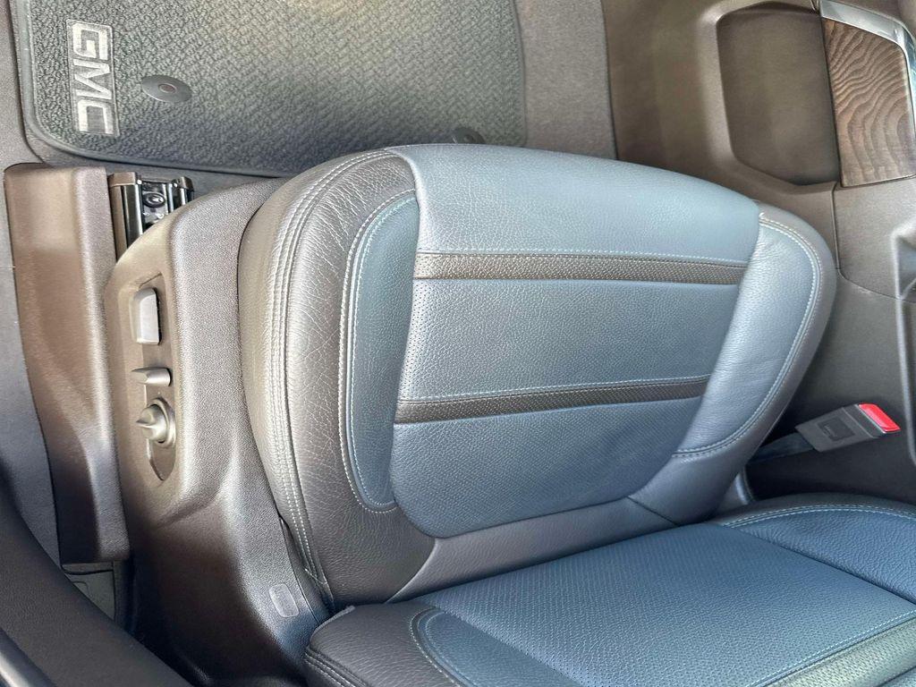 used 2021 GMC Sierra 1500 car, priced at $44,987