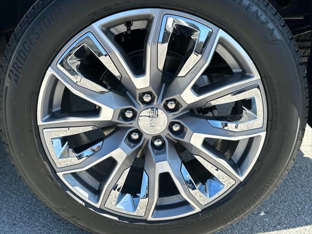 new 2025 GMC Sierra 1500 car, priced at $77,000