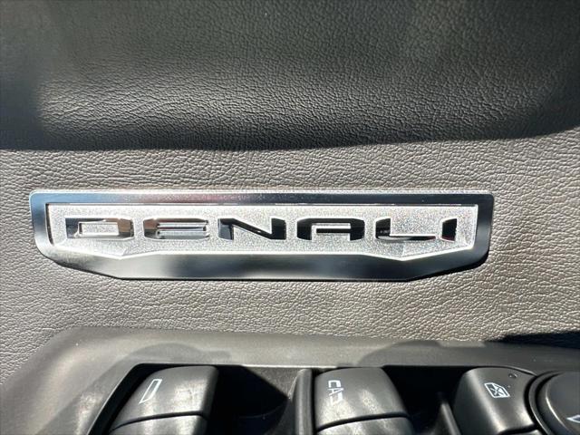 new 2025 GMC Sierra 1500 car, priced at $77,000