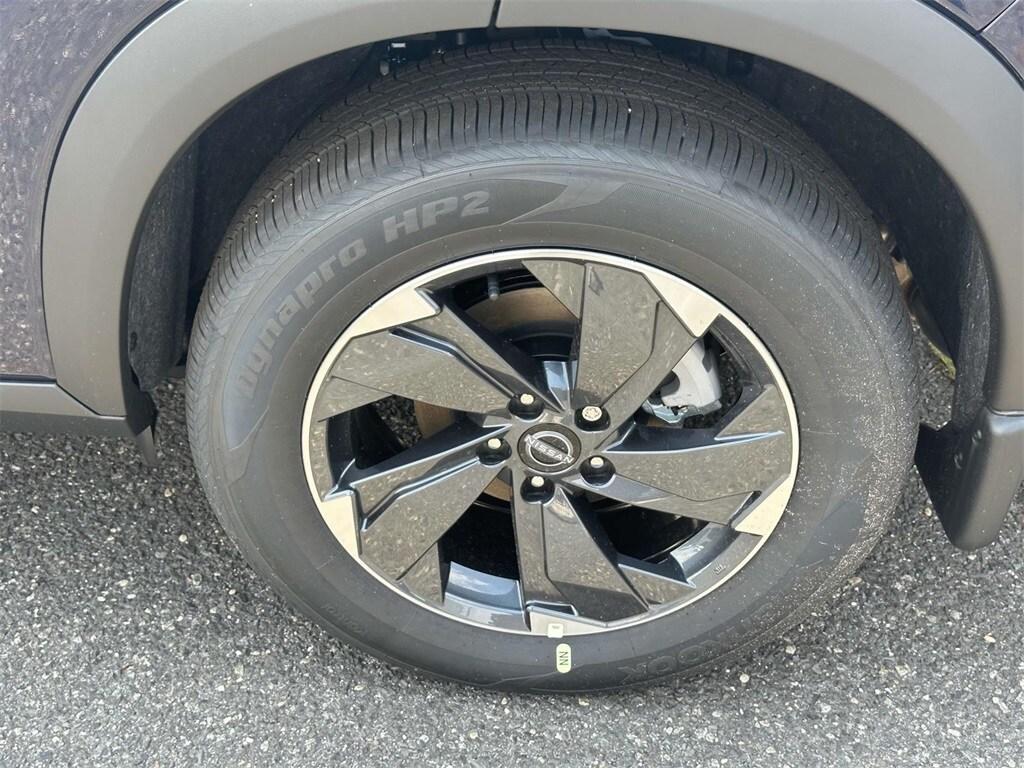 new 2025 Nissan Rogue car, priced at $33,385
