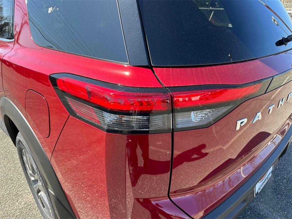new 2025 Nissan Pathfinder car, priced at $44,870