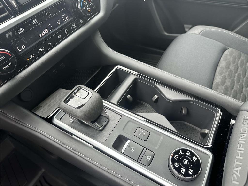 new 2025 Nissan Pathfinder car, priced at $45,865