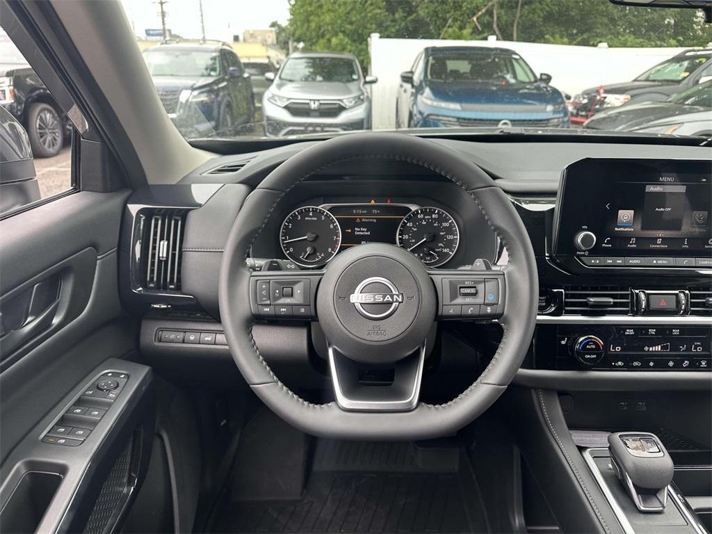 new 2025 Nissan Pathfinder car, priced at $45,865