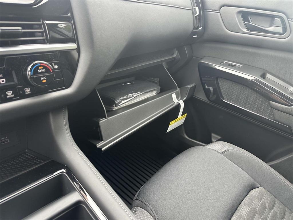 new 2025 Nissan Pathfinder car, priced at $45,865