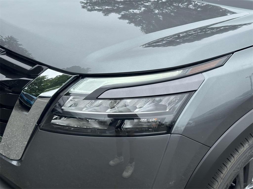 new 2025 Nissan Pathfinder car, priced at $45,865