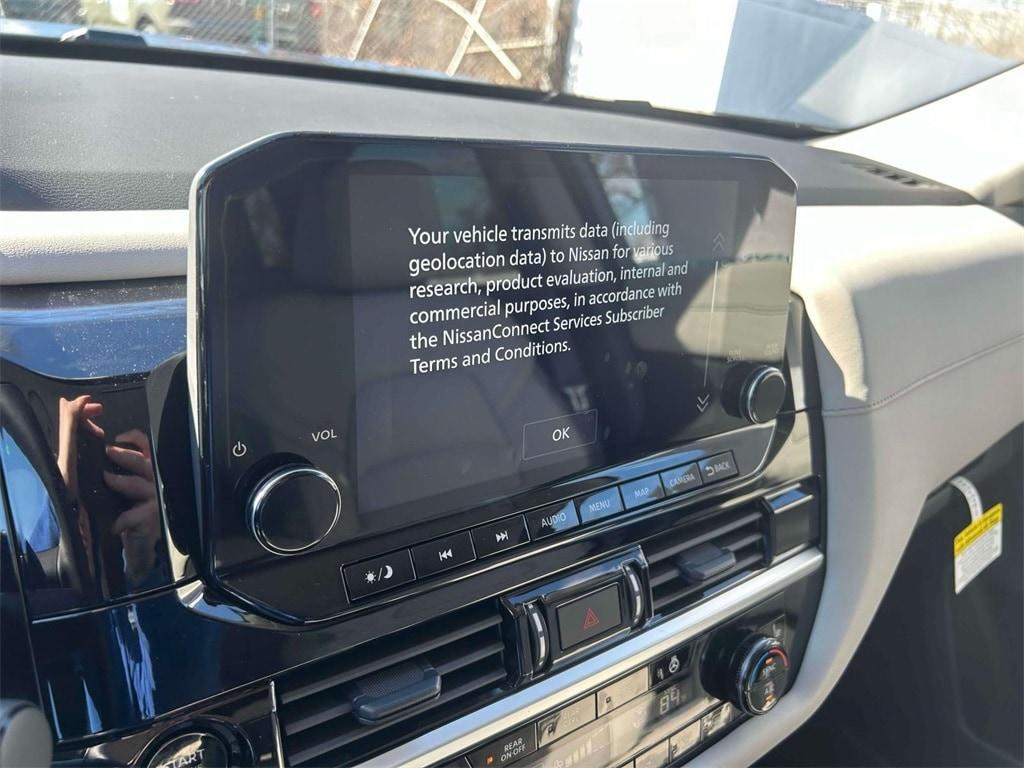 new 2025 Nissan Pathfinder car, priced at $47,700