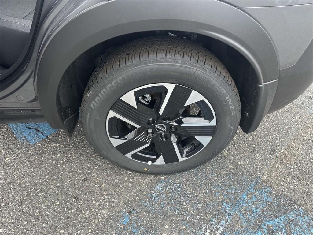 new 2025 Nissan Kicks car, priced at $27,180