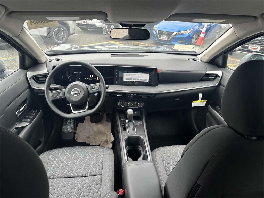 new 2025 Nissan Kicks car, priced at $27,180