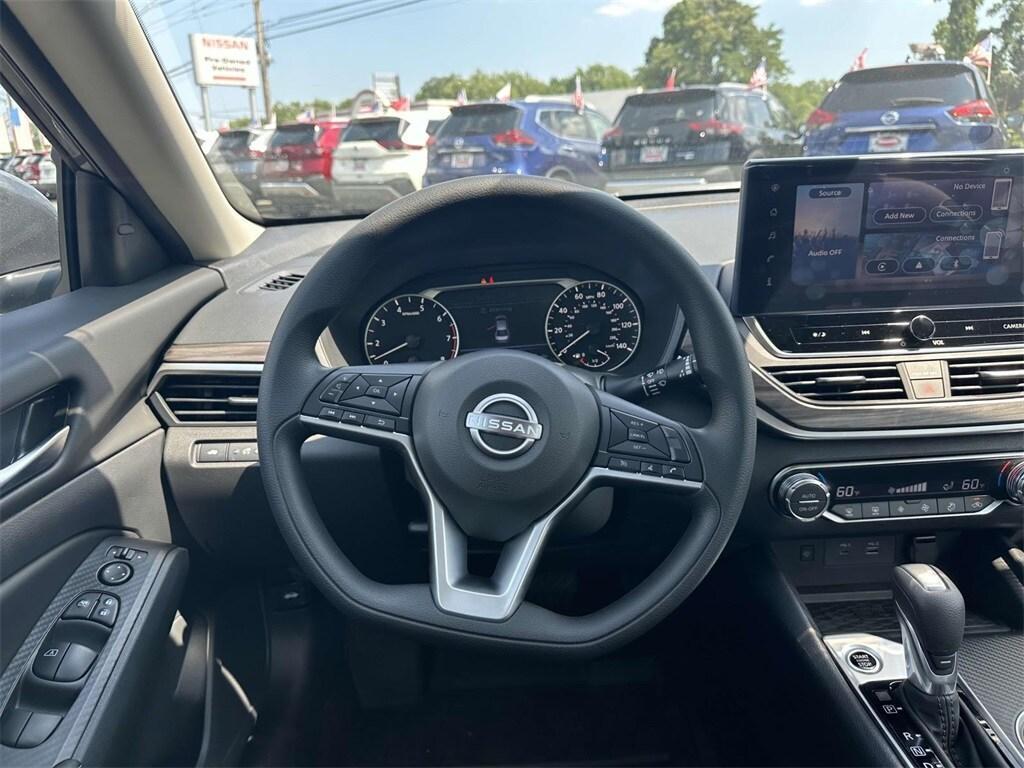 new 2025 Nissan Altima car, priced at $30,605