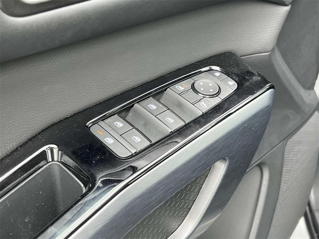 new 2025 Nissan Pathfinder car, priced at $49,555