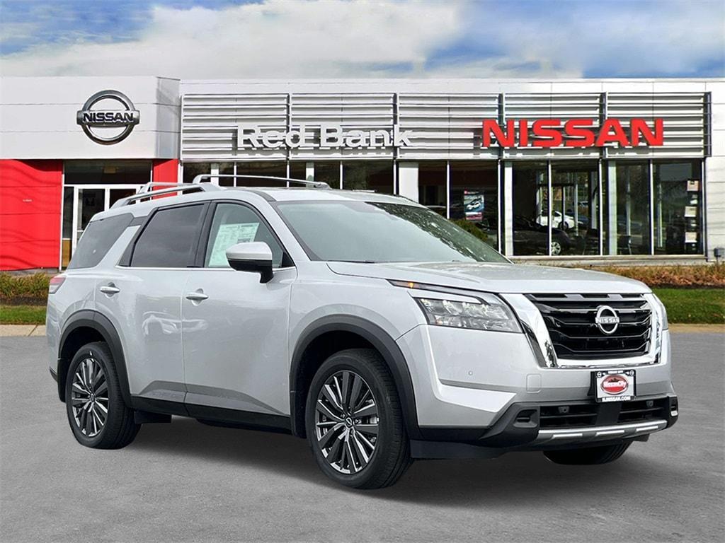 new 2025 Nissan Pathfinder car, priced at $49,555