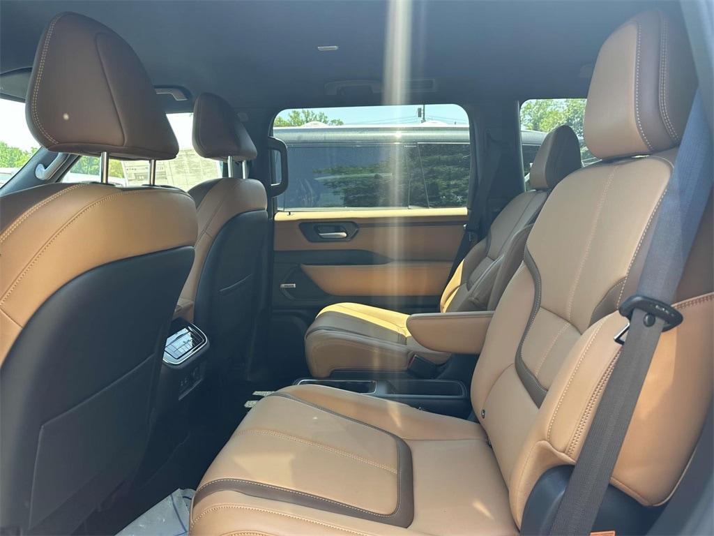 new 2025 Nissan Armada car