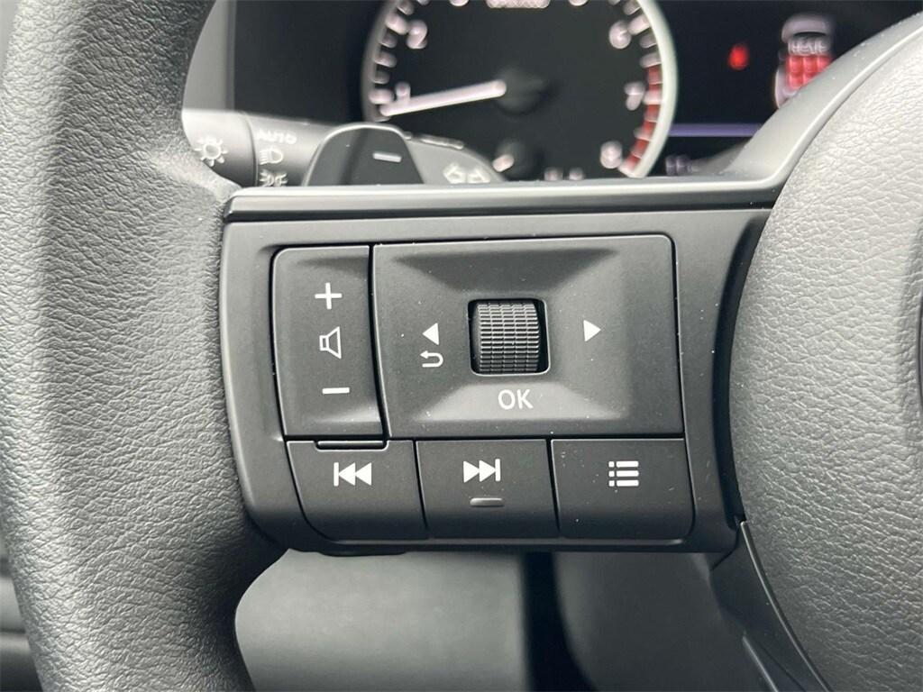 new 2025 Nissan Pathfinder car, priced at $40,450