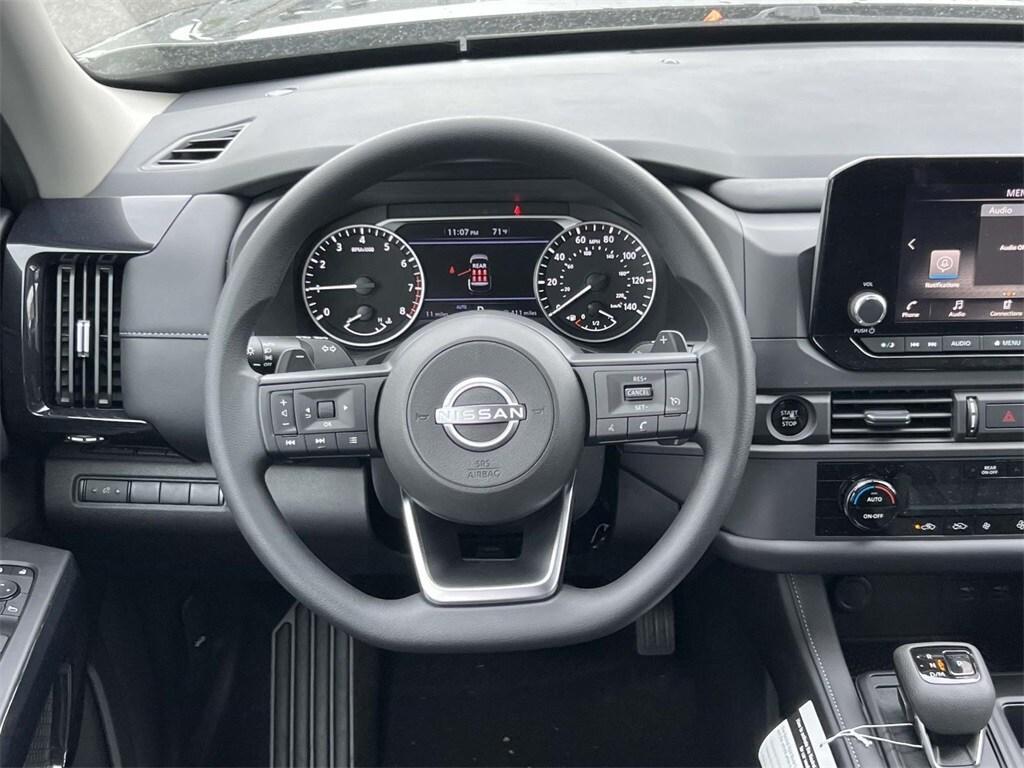 new 2025 Nissan Pathfinder car, priced at $40,450