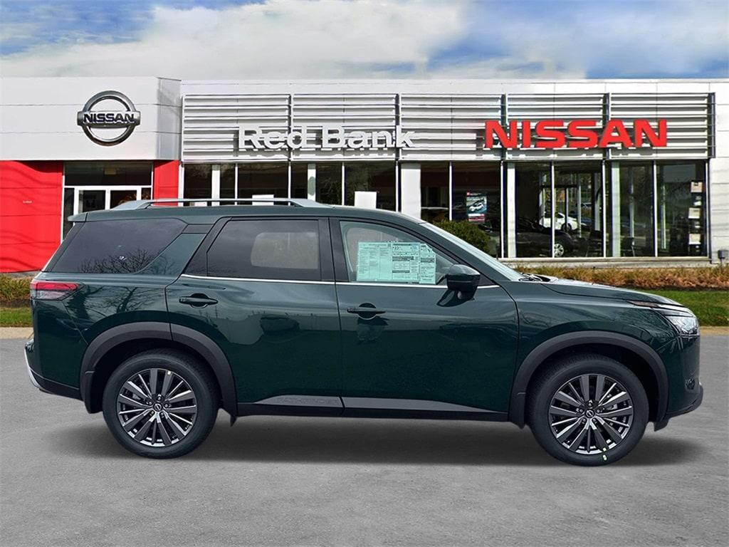 new 2025 Nissan Pathfinder car, priced at $50,300
