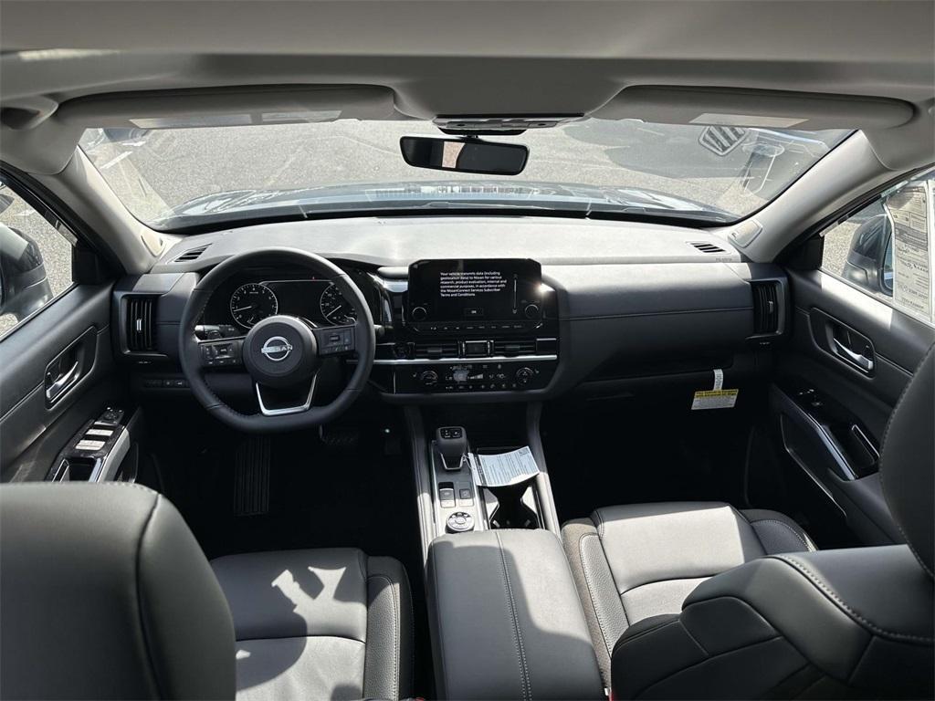 new 2025 Nissan Pathfinder car, priced at $50,600