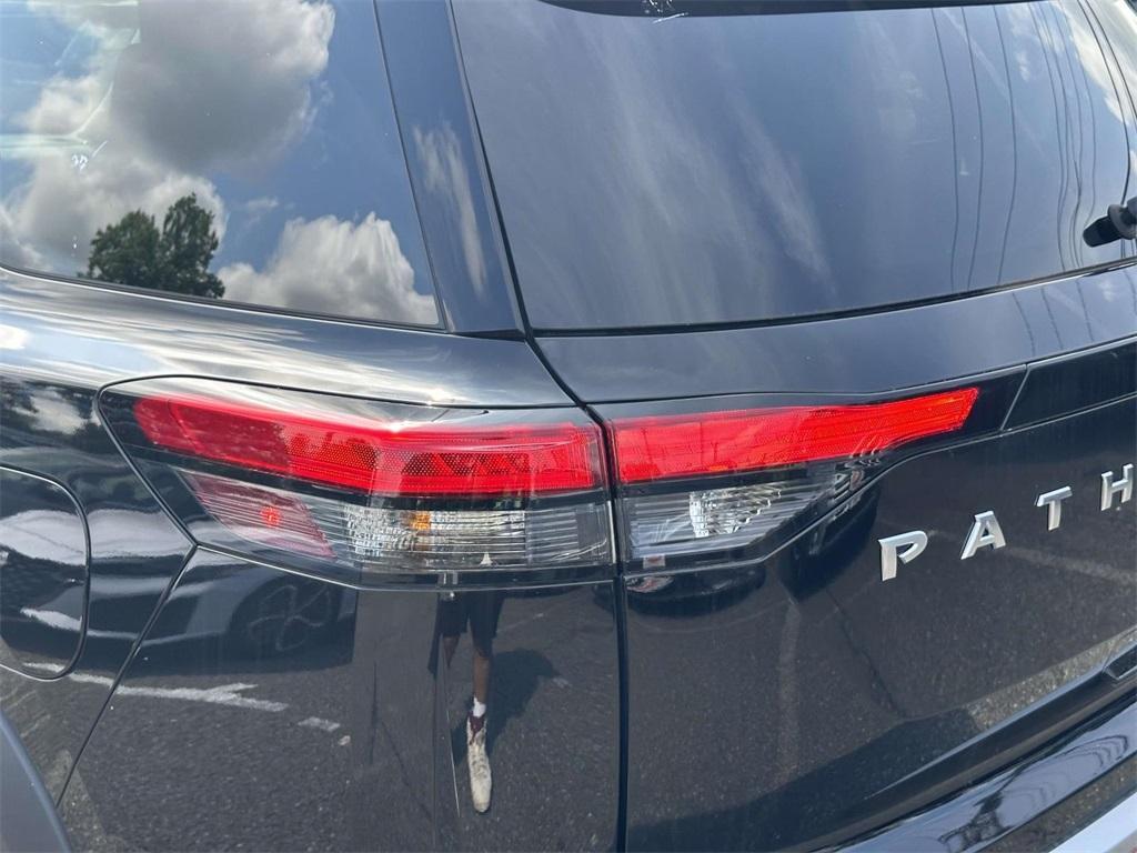 new 2025 Nissan Pathfinder car, priced at $50,600