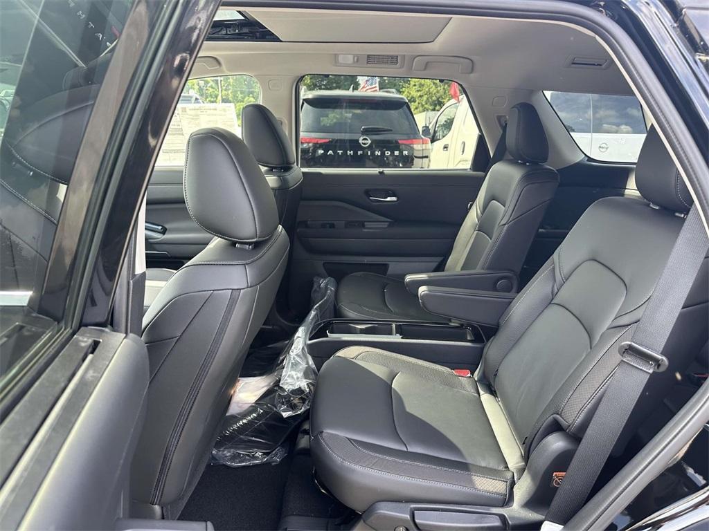 new 2025 Nissan Pathfinder car, priced at $50,600