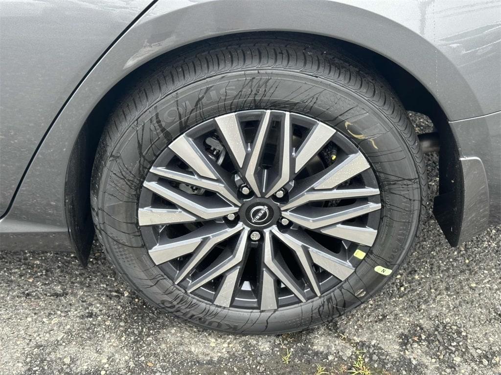 new 2025 Nissan Altima car, priced at $29,515