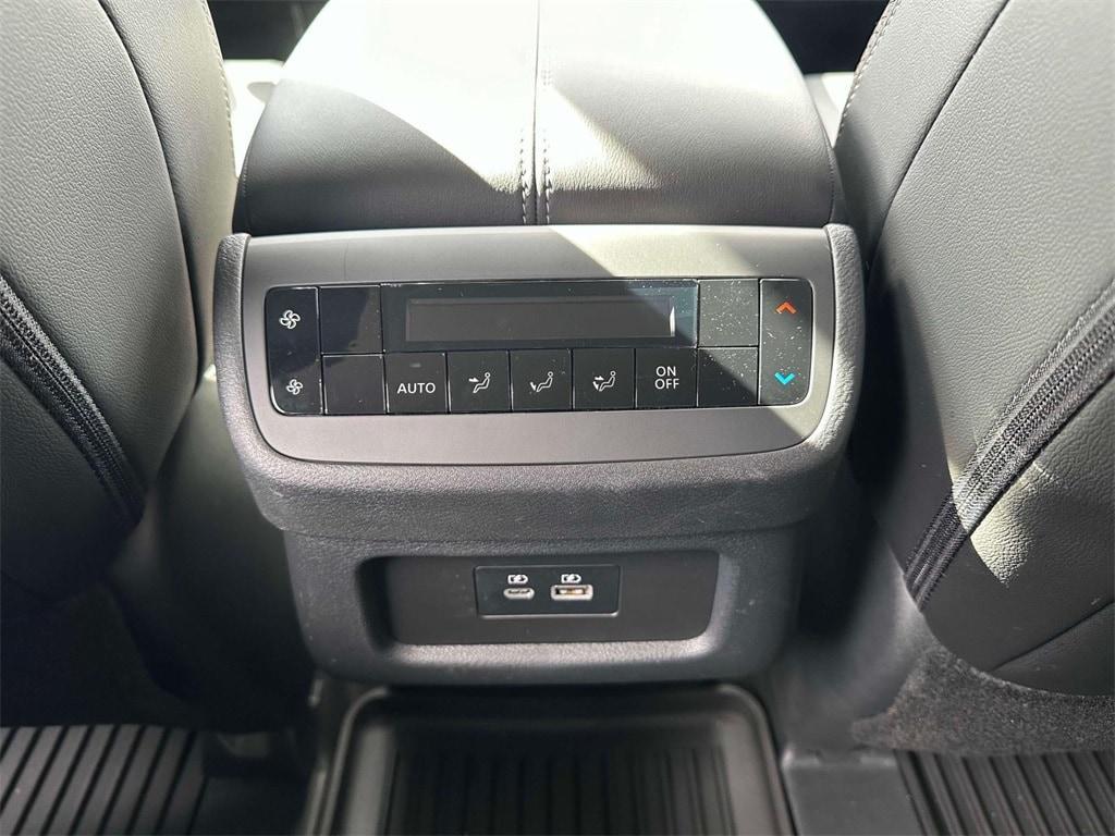 new 2025 Nissan Pathfinder car, priced at $47,965