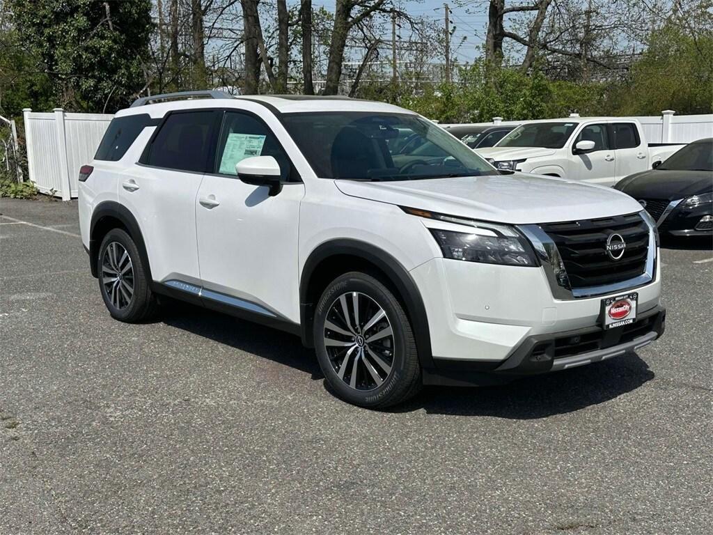 new 2025 Nissan Pathfinder car, priced at $55,205