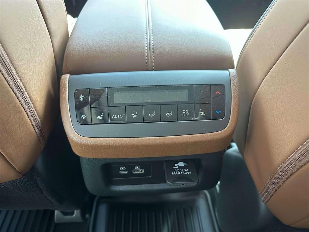 new 2025 Nissan Pathfinder car, priced at $55,205