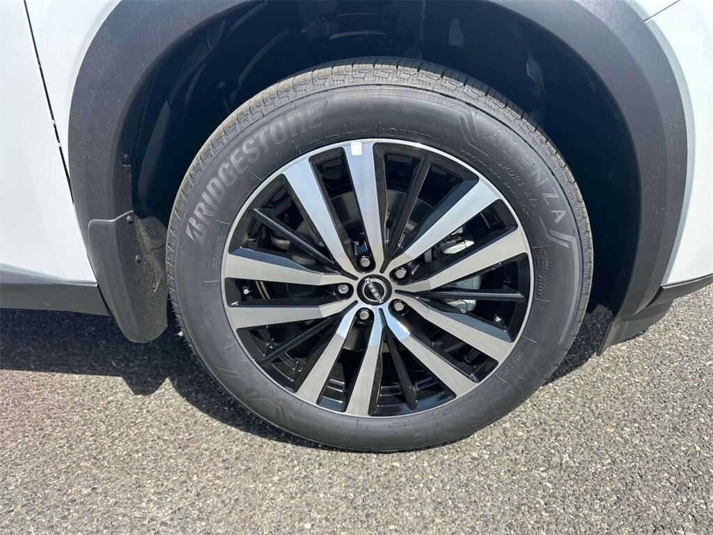 new 2025 Nissan Pathfinder car, priced at $55,205