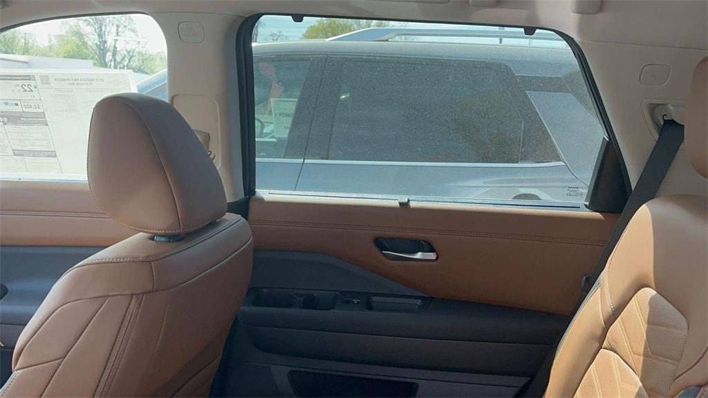 new 2025 Nissan Pathfinder car, priced at $55,205
