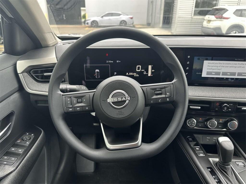 new 2025 Nissan Kicks car, priced at $27,180