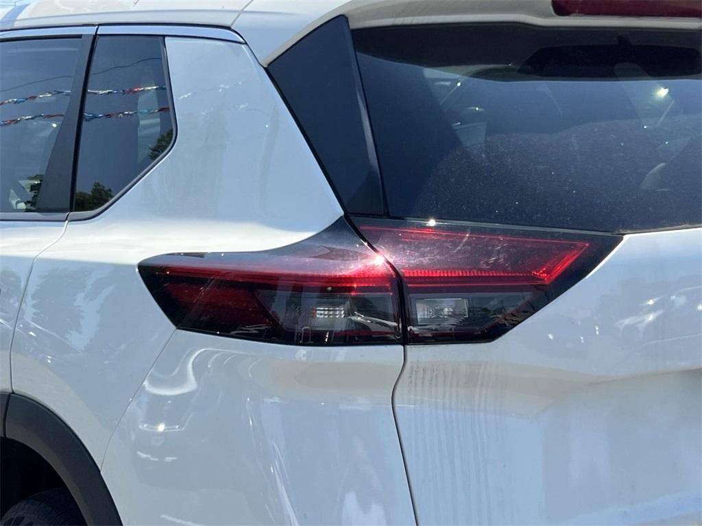 used 2021 Nissan Rogue car, priced at $22,489