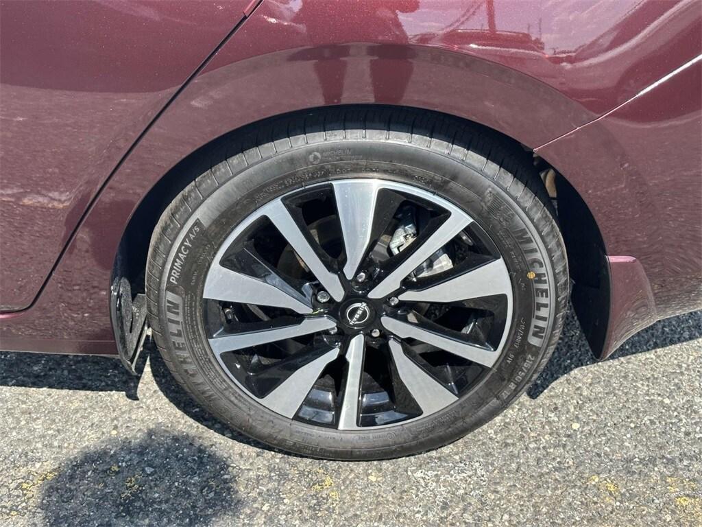 new 2025 Nissan Sentra car, priced at $27,625