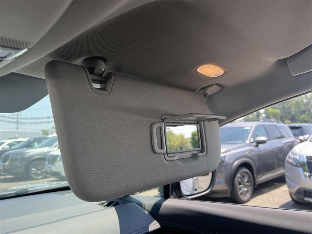 new 2025 Nissan Murano car, priced at $43,895
