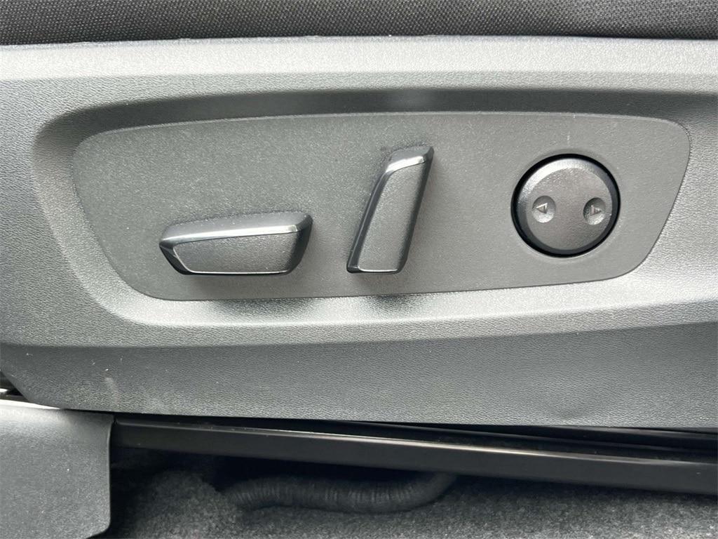 new 2025 Nissan Pathfinder car, priced at $44,225