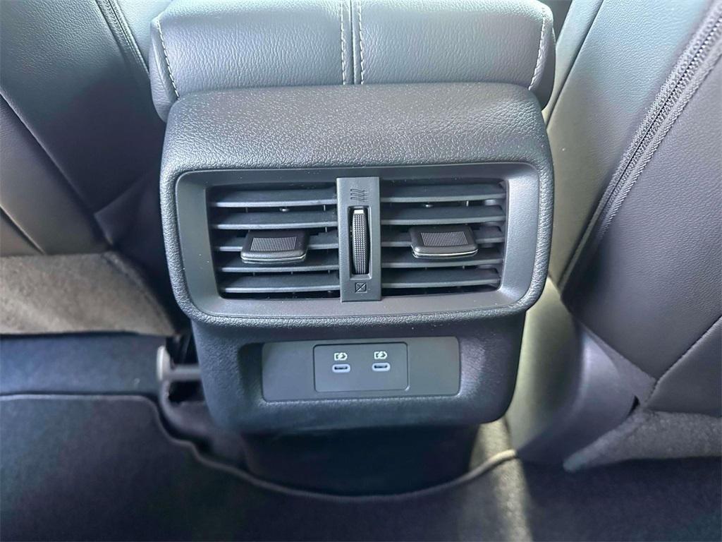 new 2025 Nissan Murano car, priced at $42,625