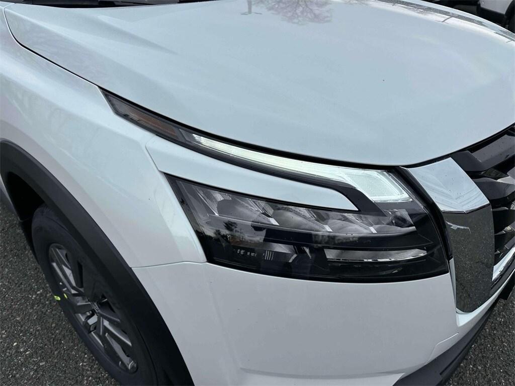 new 2025 Nissan Pathfinder car, priced at $44,870