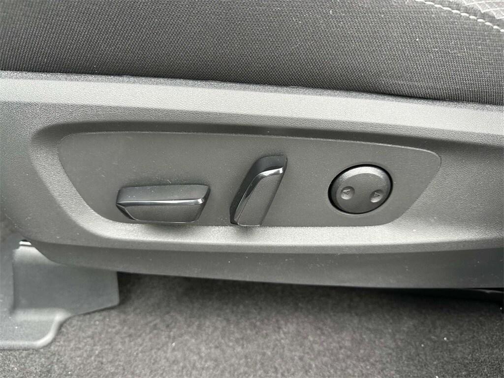 new 2025 Nissan Pathfinder car, priced at $44,870