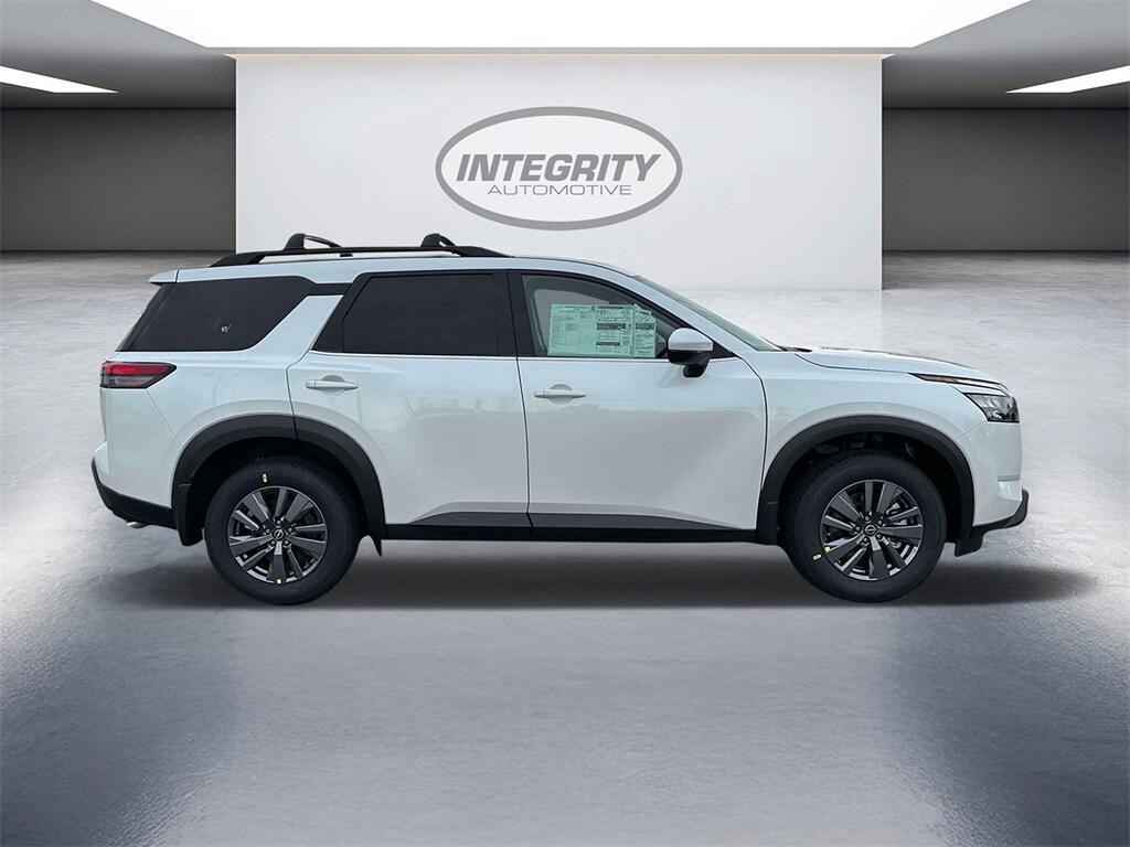 new 2025 Nissan Pathfinder car, priced at $44,870