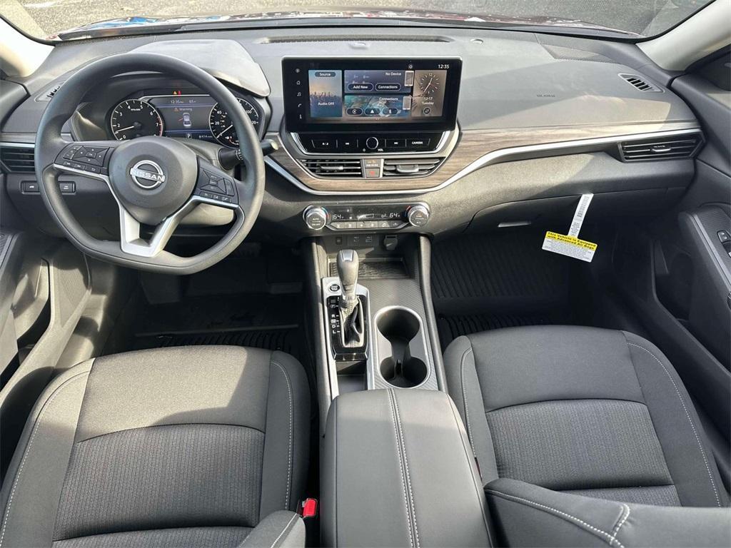 new 2025 Nissan Altima car, priced at $31,015