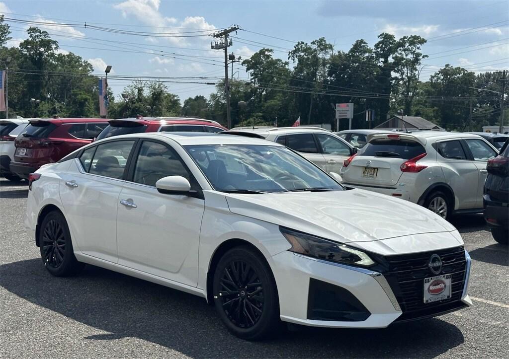 new 2025 Nissan Altima car, priced at $31,055
