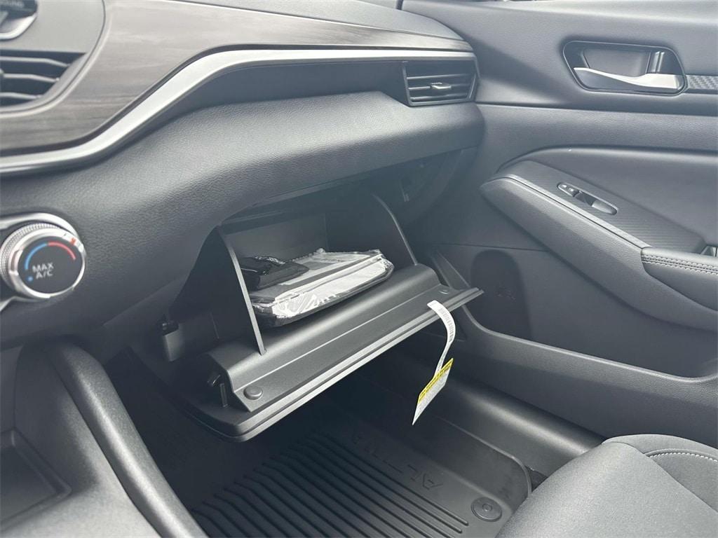 new 2025 Nissan Altima car, priced at $29,515