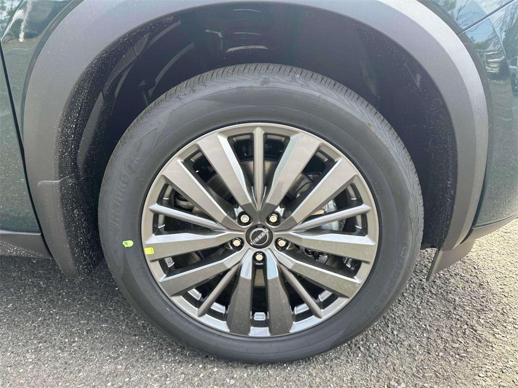 new 2025 Nissan Pathfinder car, priced at $50,300