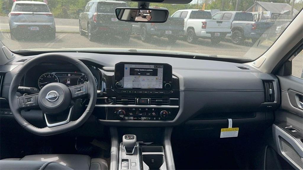 new 2025 Nissan Pathfinder car, priced at $50,300
