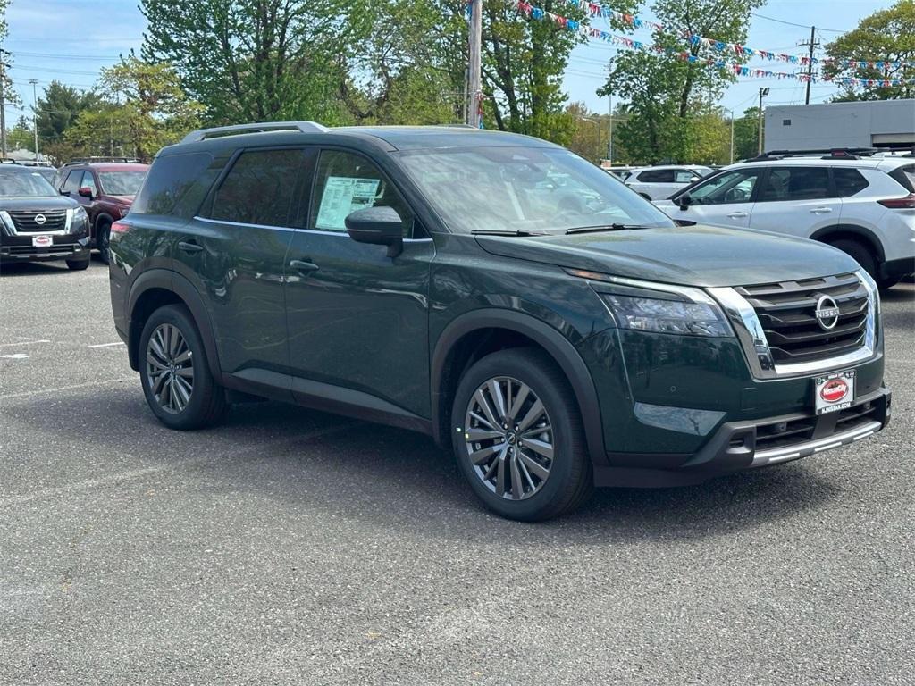new 2025 Nissan Pathfinder car, priced at $50,300