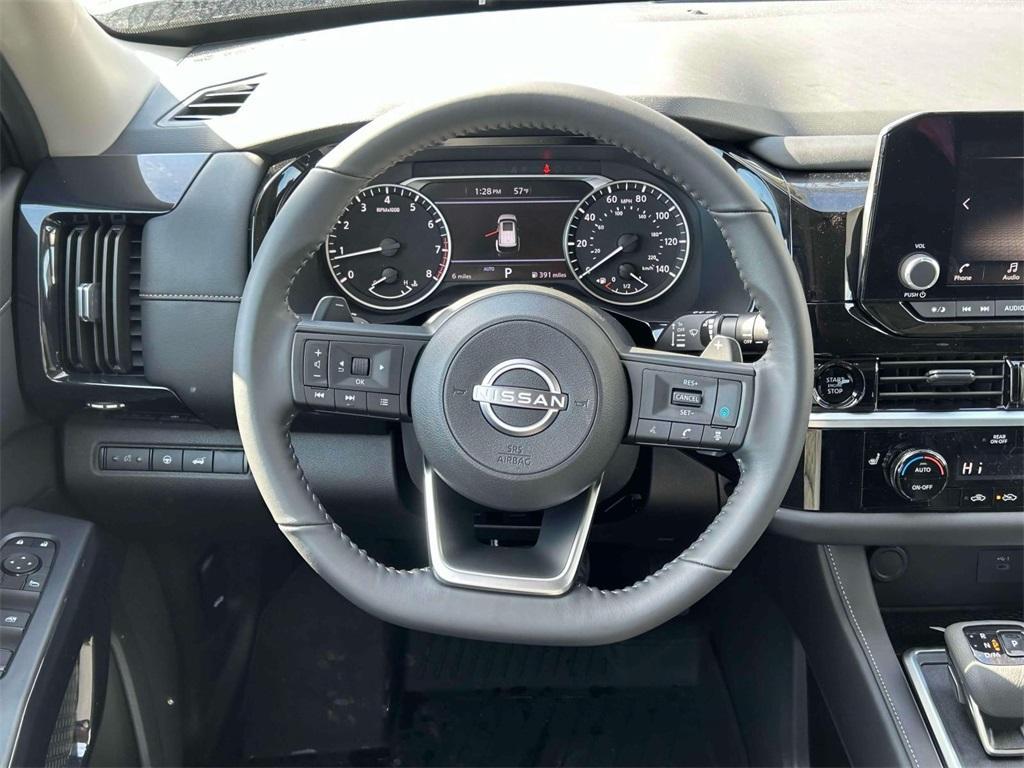 new 2025 Nissan Pathfinder car, priced at $43,786