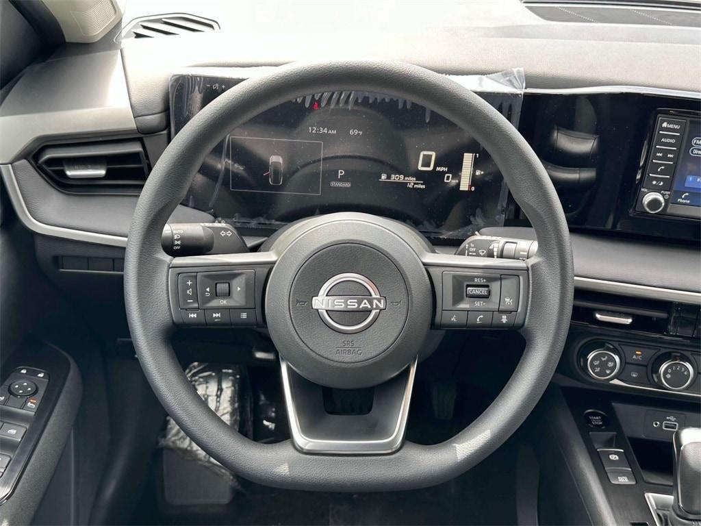new 2025 Nissan Kicks car, priced at $25,180