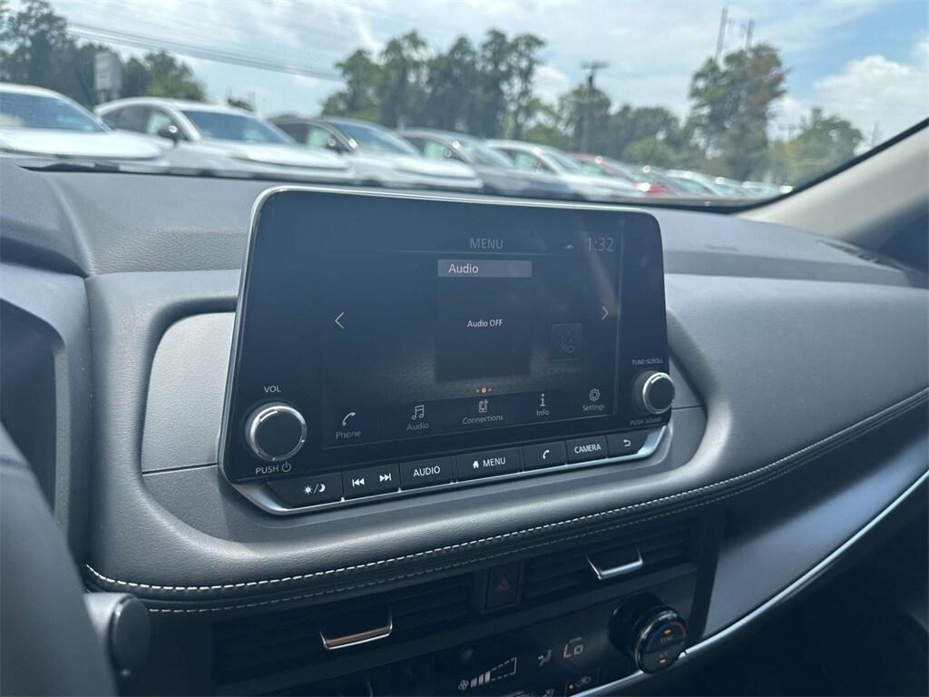 new 2025 Nissan Rogue car, priced at $33,385