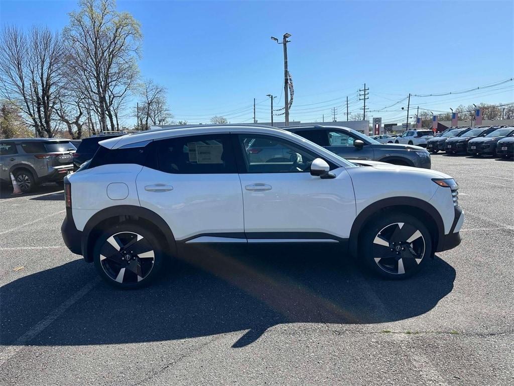 new 2025 Nissan Kicks car, priced at $29,935