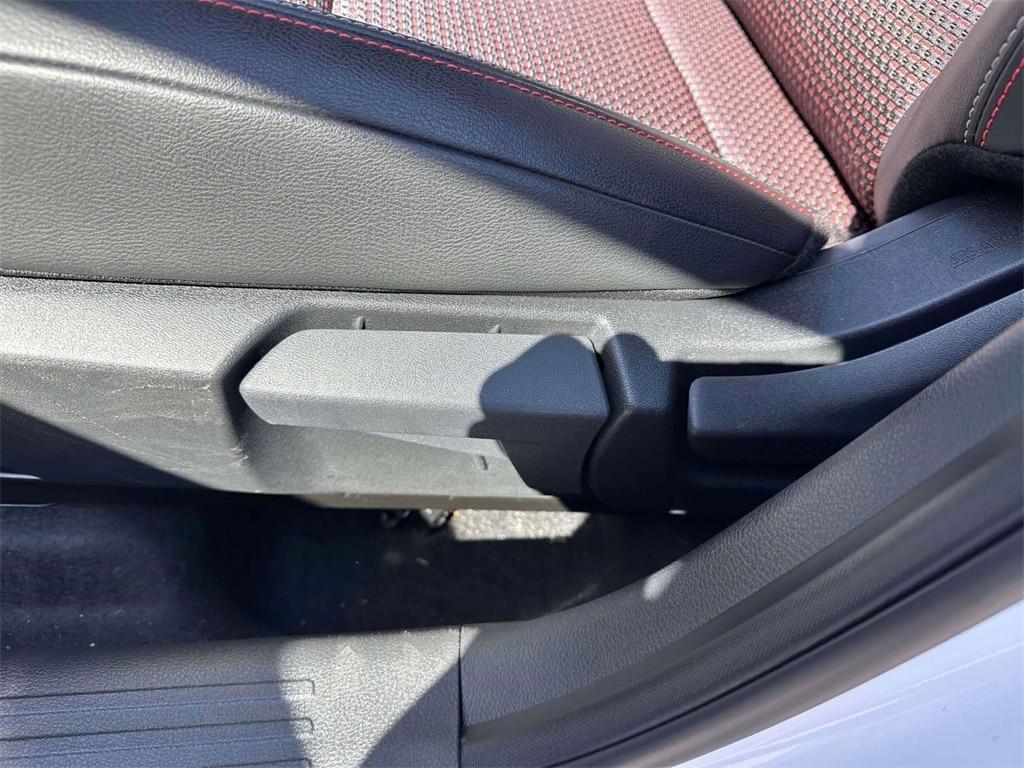 new 2025 Nissan Kicks car, priced at $29,935