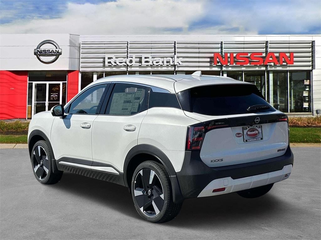 new 2025 Nissan Kicks car, priced at $29,935