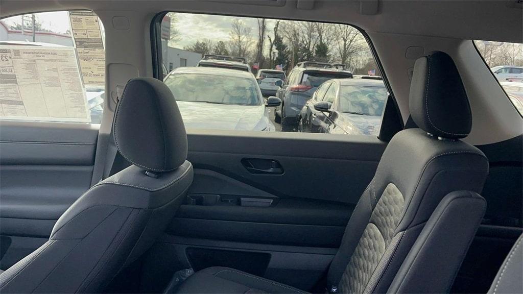 new 2025 Nissan Pathfinder car, priced at $47,250